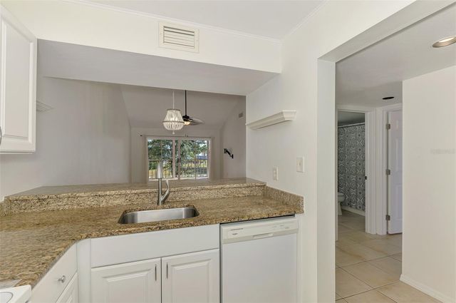 458 CERROMAR ROAD 484, Venice, FL 34293