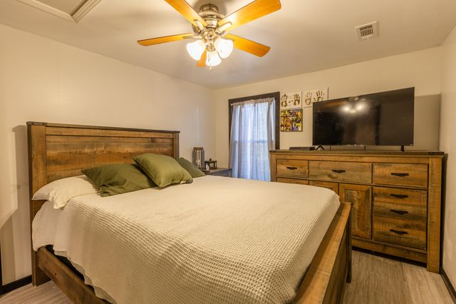 3939 Miller Drive NE, Dalton, GA 30721