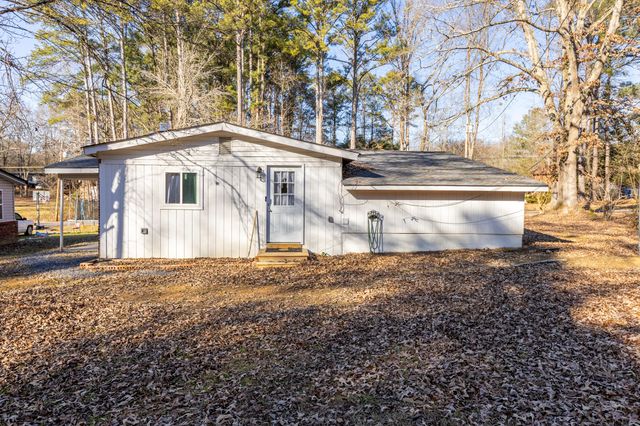 3939 Miller Drive NE, Dalton, GA 30721
