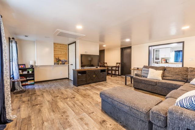 3939 Miller Drive NE, Dalton, GA 30721