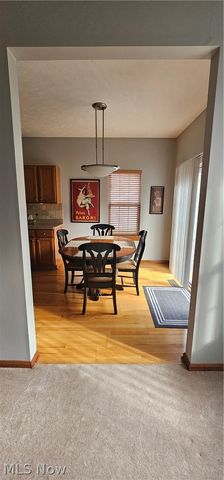 8783 Roberts Court 22A, Olmsted Falls, OH 44138