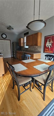 8783 Roberts Court 22A, Olmsted Falls, OH 44138