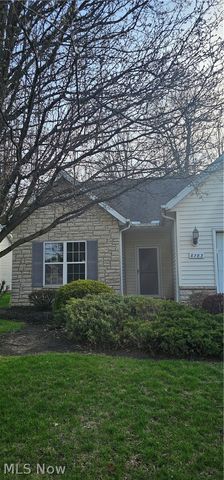 8783 Roberts Court 22A, Olmsted Falls, OH 44138