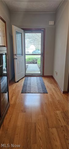 8783 Roberts Court 22A, Olmsted Falls, OH 44138