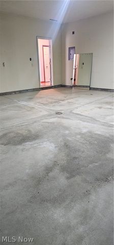 8783 Roberts Court 22A, Olmsted Falls, OH 44138