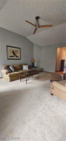 8783 Roberts Court 22A, Olmsted Falls, OH 44138