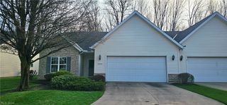8783 Roberts Court 22A, Olmsted Falls, OH 44138