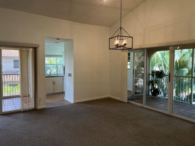 6622 Via Regina, Boca Raton, FL 33433