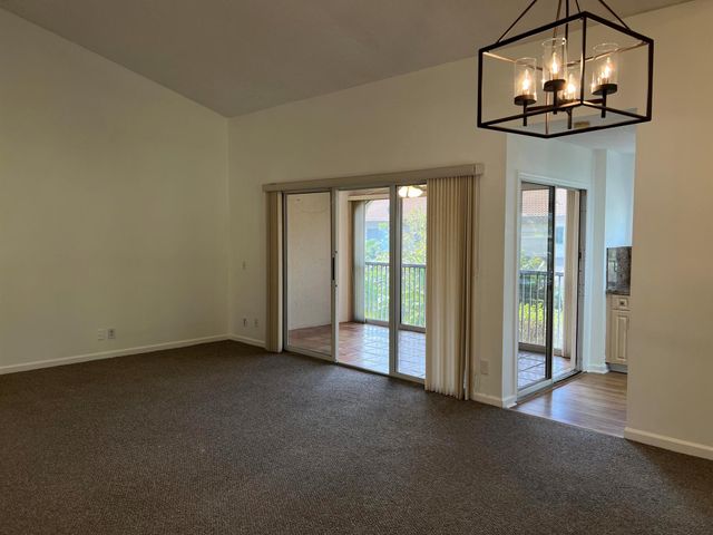 6622 Via Regina, Boca Raton, FL 33433