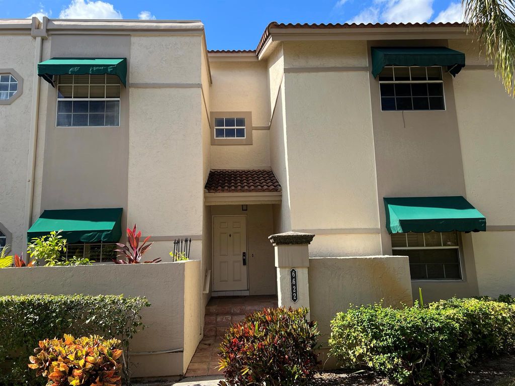 6622 Via Regina, Boca Raton, FL 33433