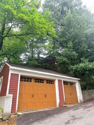 16 Grove Road, White Plains, NY 10603