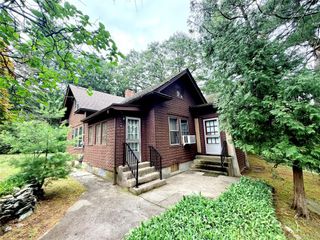 16 Grove Road, White Plains, NY 10603