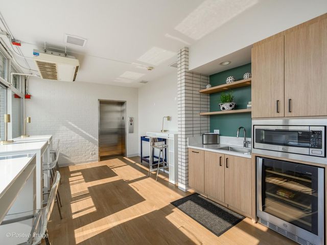 1440 N Lake Shore Drive 22ABCD, Chicago, IL 60610