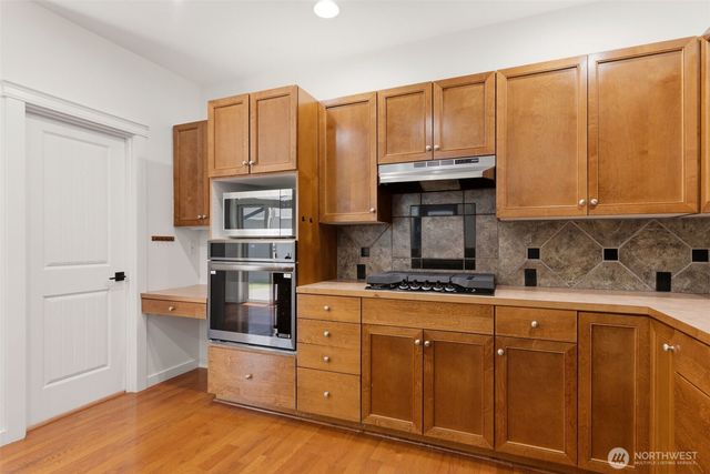 18530 97th Avenue Ct E, Puyallup, WA 98375