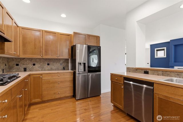 18530 97th Avenue Ct E, Puyallup, WA 98375