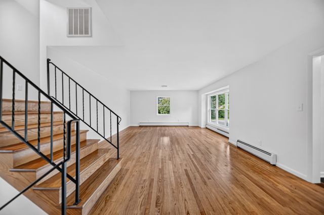 6742 WALNUT CREEK Drive, Fairview, PA 16415