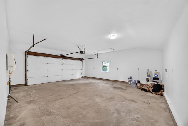 6742 WALNUT CREEK Drive, Fairview, PA 16415