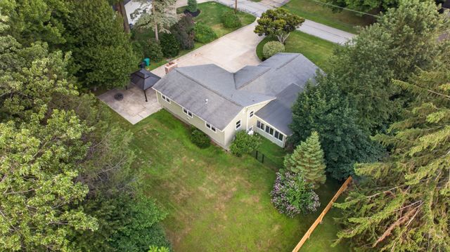 6742 WALNUT CREEK Drive, Fairview, PA 16415