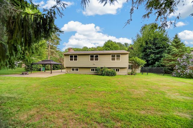 6742 WALNUT CREEK Drive, Fairview, PA 16415