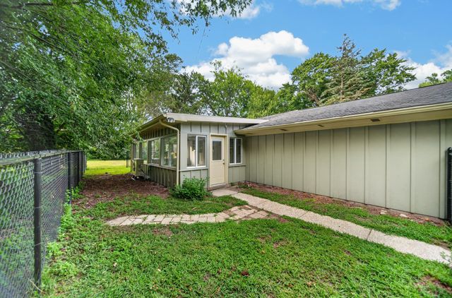 6742 WALNUT CREEK Drive, Fairview, PA 16415