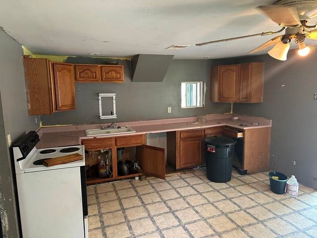 5037 Wedgewood Drive, Harrison, MI 48625