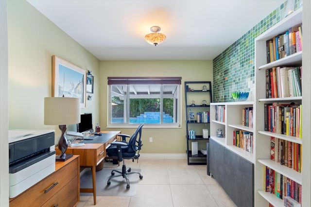 500 NE 28th Drive, Wilton Manors, FL 33334