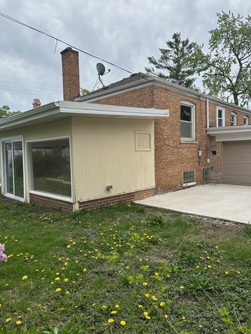2608 W 97th Street, Evergreen Park, IL 60805