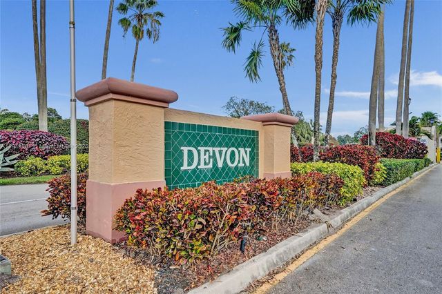 7331 S Devon Dr 215, Tamarac, FL 33321