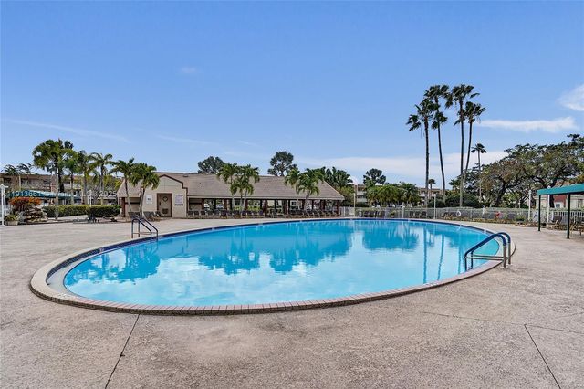 7331 S Devon Dr 215, Tamarac, FL 33321