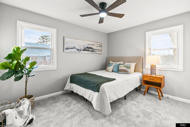 1010 N 76th Street, Omaha, NE 68114