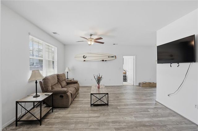 4314 Farringdon WAY, Chesapeake, VA 23321