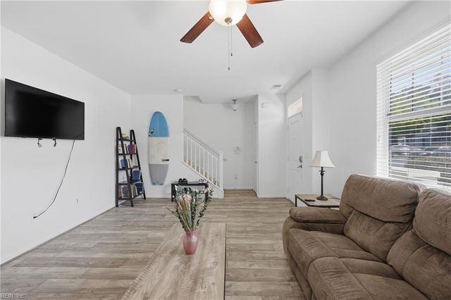 4314 Farringdon WAY, Chesapeake, VA 23321