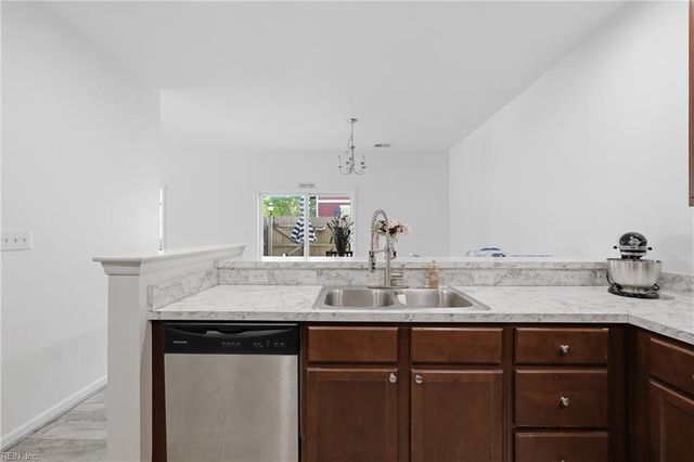 4314 Farringdon WAY, Chesapeake, VA 23321