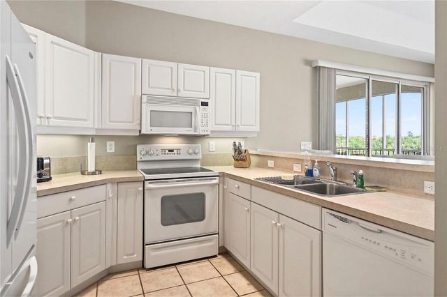 1421 GONDOLA PARK DRIVE 1421BD, Venice, FL 34292