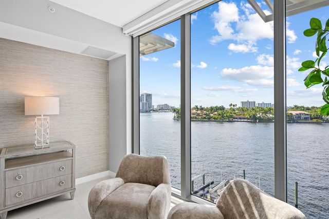 435 Bayshore Drive 302, Fort Lauderdale, FL 33304