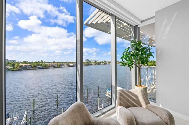 435 Bayshore Drive 302, Fort Lauderdale, FL 33304