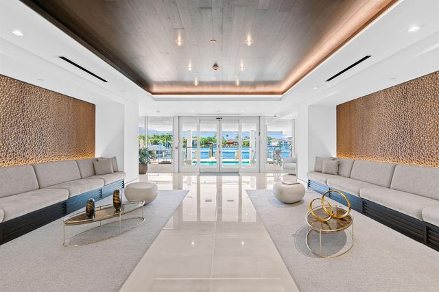 435 Bayshore Drive 302, Fort Lauderdale, FL 33304