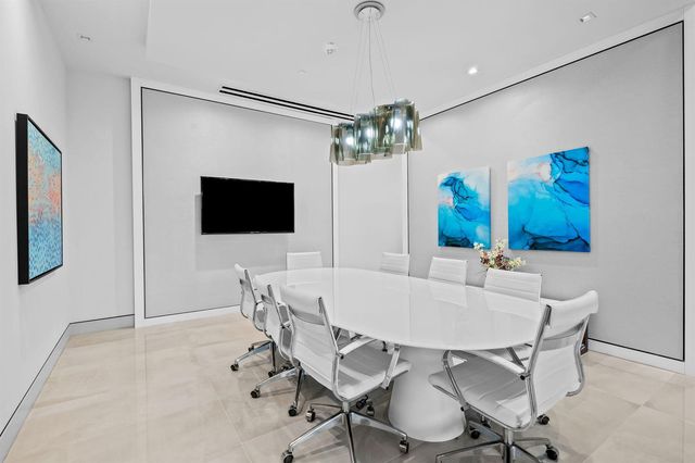 435 Bayshore Drive 302, Fort Lauderdale, FL 33304