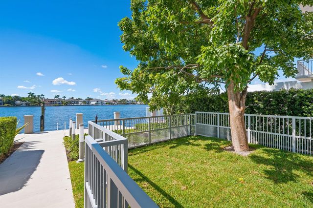 435 Bayshore Drive 302, Fort Lauderdale, FL 33304