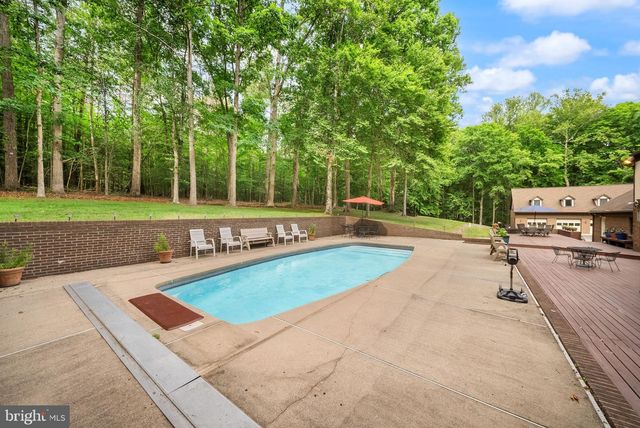 4896 OCCOQUAN CLUB DR, Woodbridge, VA 22192