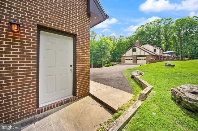 4896 OCCOQUAN CLUB DR, Woodbridge, VA 22192