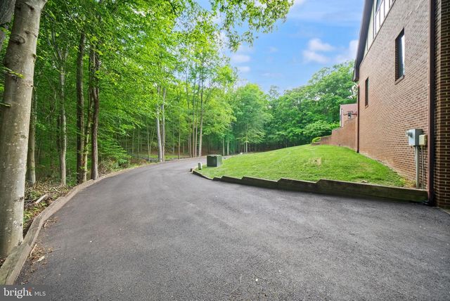 4896 OCCOQUAN CLUB DR, Woodbridge, VA 22192
