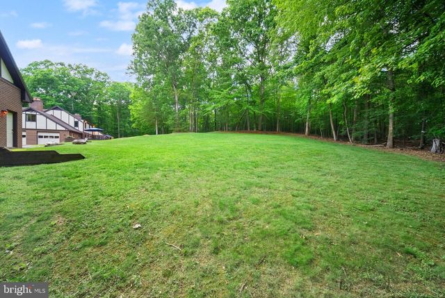 4896 OCCOQUAN CLUB DR, Woodbridge, VA 22192