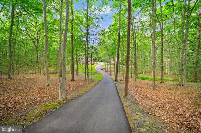4896 OCCOQUAN CLUB DR, Woodbridge, VA 22192