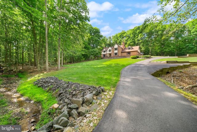 4896 OCCOQUAN CLUB DR, Woodbridge, VA 22192