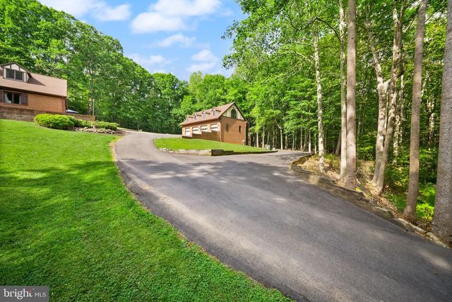 4896 OCCOQUAN CLUB DR, Woodbridge, VA 22192