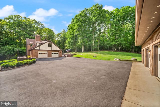 4896 OCCOQUAN CLUB DR, Woodbridge, VA 22192