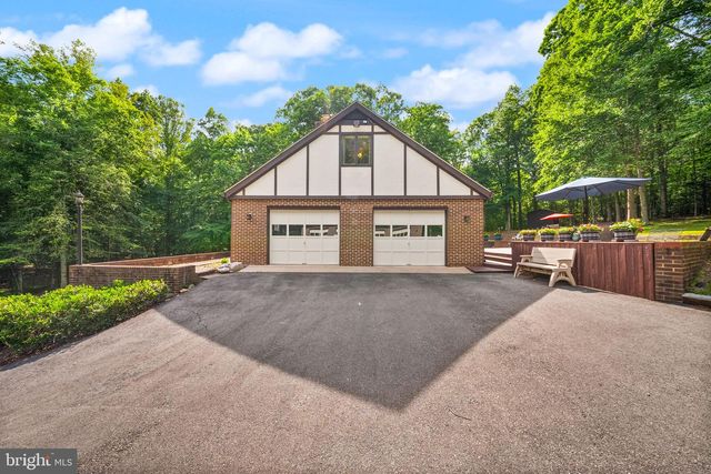 4896 OCCOQUAN CLUB DR, Woodbridge, VA 22192