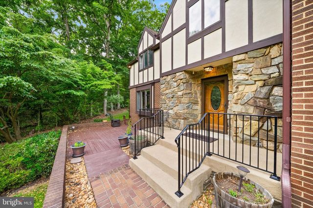 4896 OCCOQUAN CLUB DR, Woodbridge, VA 22192