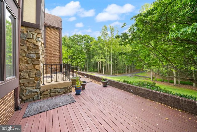 4896 OCCOQUAN CLUB DR, Woodbridge, VA 22192